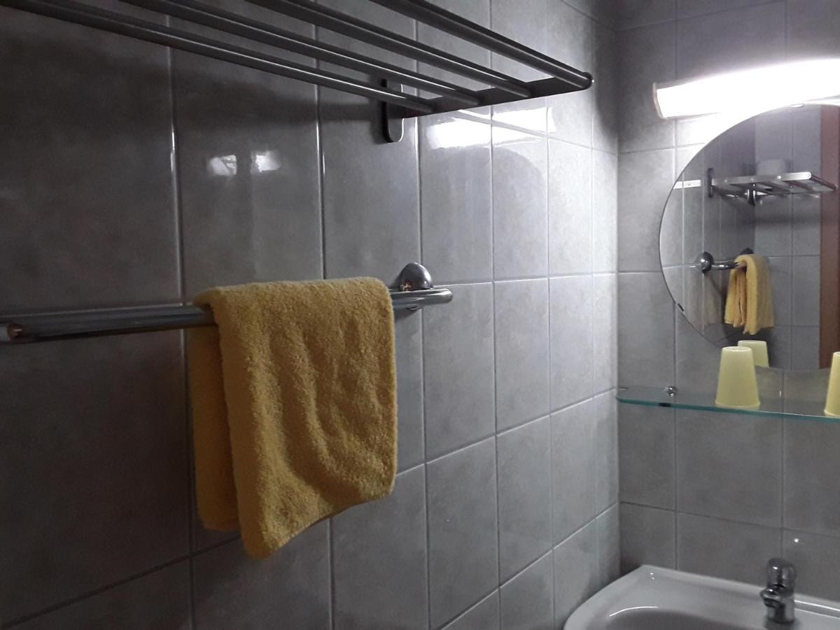 Gasthof Lindenkrug Broderstorf Kültér fotó